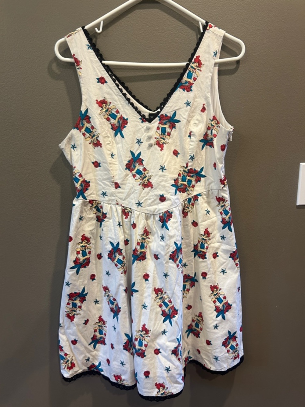Ariel dress size XL